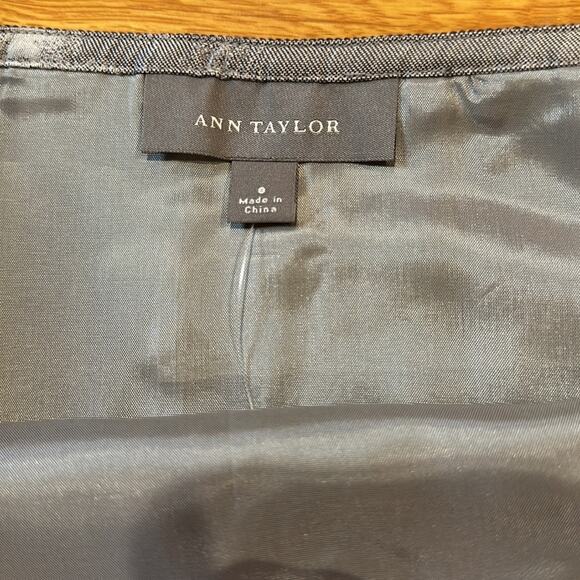 Ann Taylor grey metallic floral skirt with pleats and side zipper NWT - Picture 3 of 5